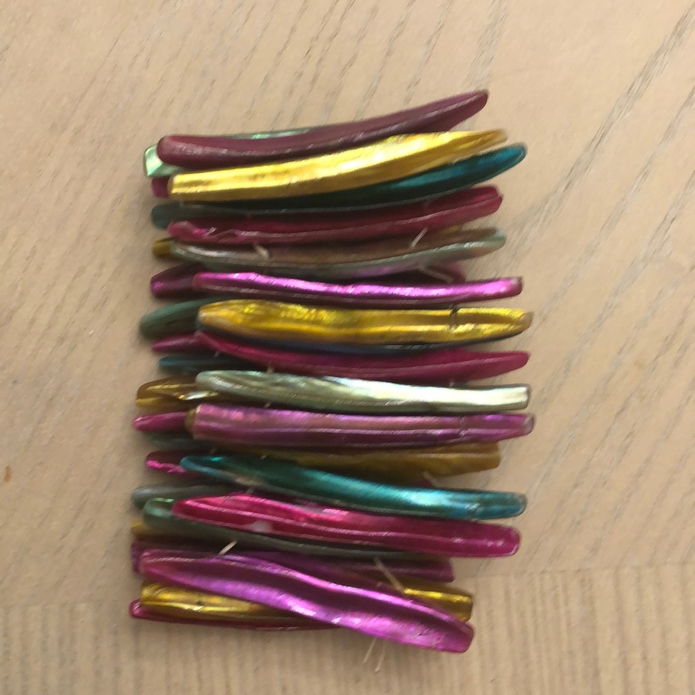 Three shell bracelets - Picture 2 of 4